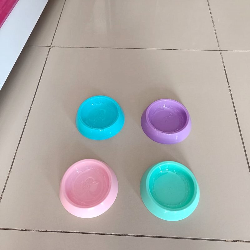 Küçük Yuvarlak Mama Kabı